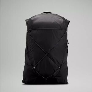 Lululemon Active Backpack 10L in Black